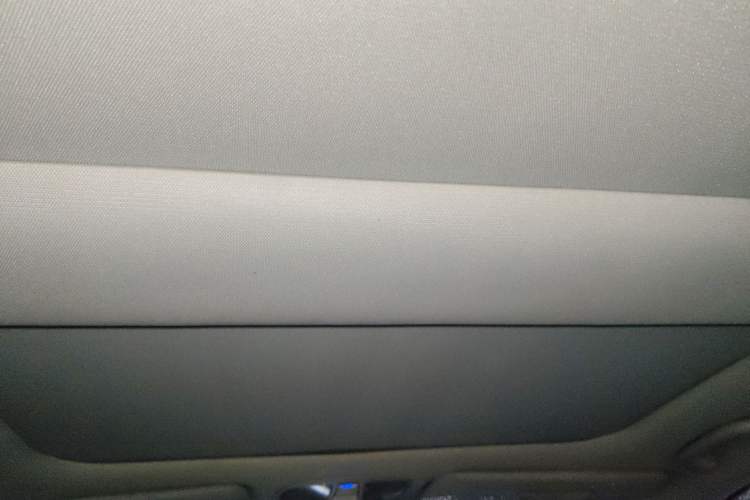 Used Hyundai Sonata 2013 2.4L Automatic Leading Edition China IV Standard Headliner