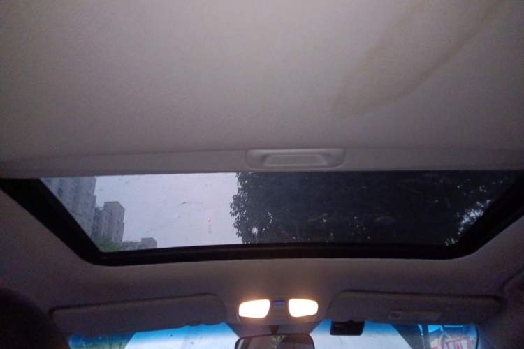 Used Hyundai Sonata 2013 2.0L Automatic Leading Edition Headliner