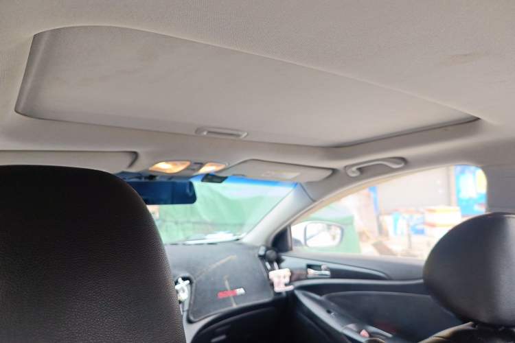 Used Hyundai Sonata 2013 2.0L Automatic Luxury Edition Headliner