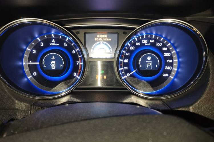 Used Hyundai Sonata 2013 2.0L Automatic Luxury Edition Instrument Cluster