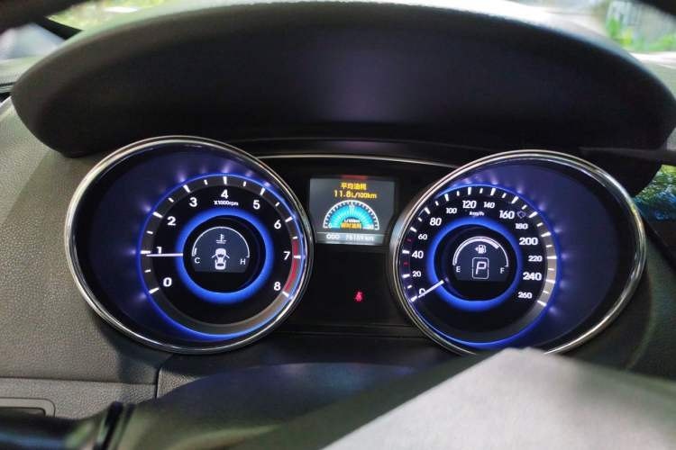 Used Hyundai Sonata 2013 2.4L Automatic Luxury Version China IV Standard Instrument Cluster
