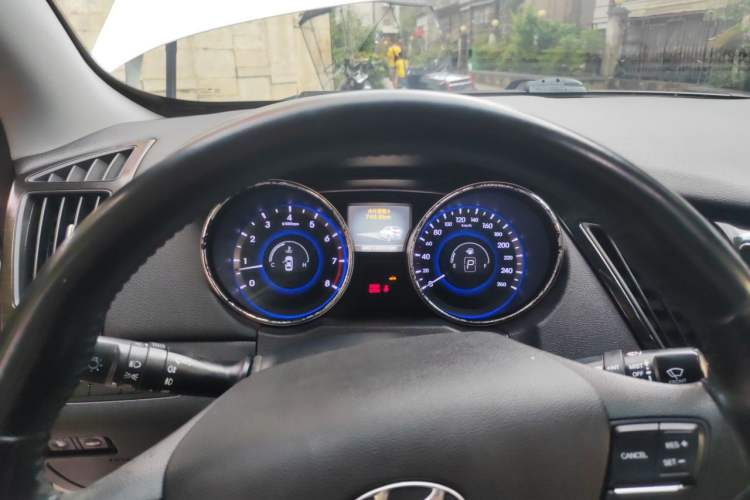 Used Hyundai Sonata 2013 2.4L Automatic Top-Grade Version China IV Standard Instrument Cluster