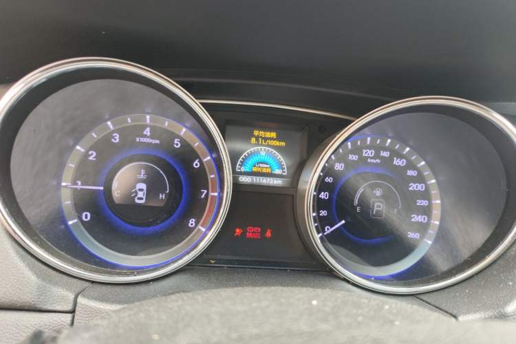 Used Hyundai Sonata 2013 2.4L Automatic Leading Edition China IV Standard Instrument Cluster
