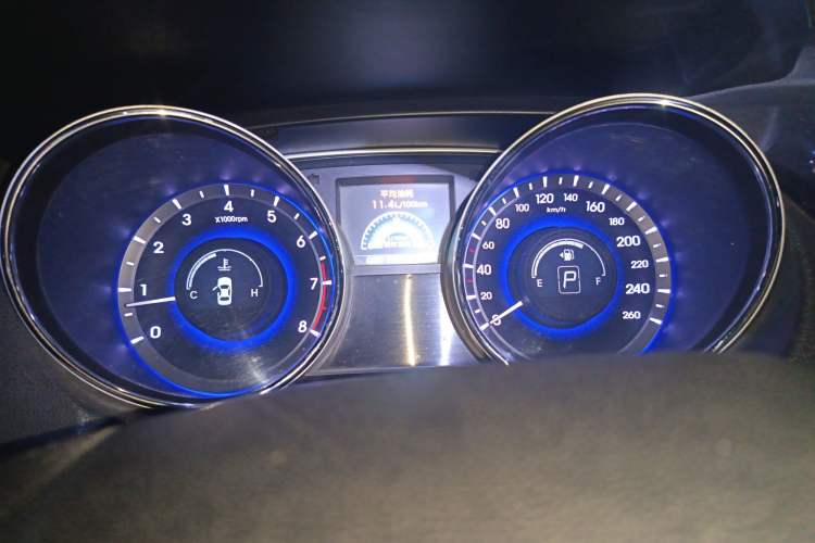 Used Hyundai Sonata 2013 2.4L Automatic Luxury Version China IV Standard Instrument Cluster