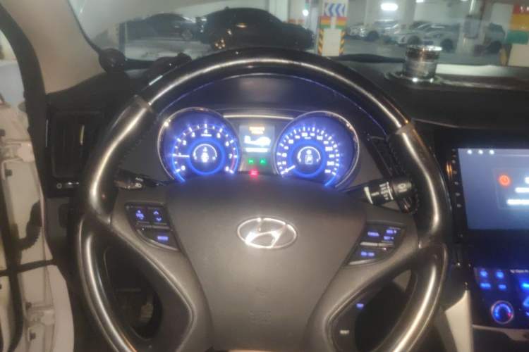Used Hyundai Sonata 2013 2.4L Automatic Top-Grade Version China IV Standard Instrument Cluster
