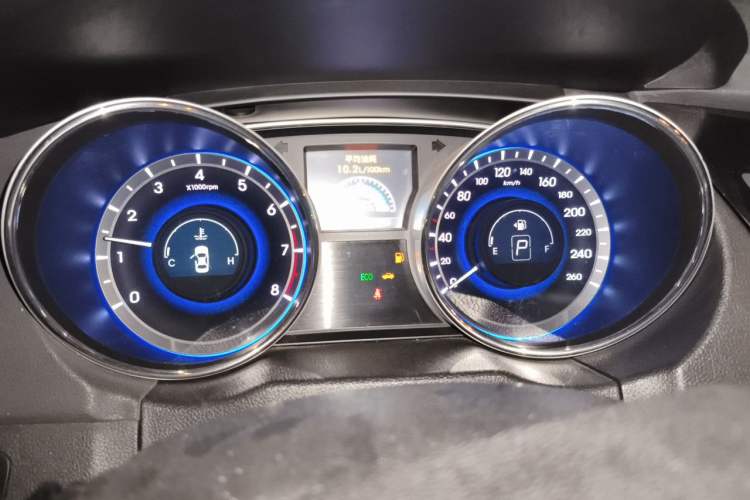 Used Hyundai Sonata 2013 2.4L Automatic Luxury Version China IV Standard Instrument Cluster