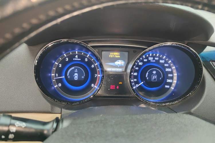 Used Hyundai Sonata 2013 2.4L Automatic Luxury Version China IV Standard Instrument Cluster