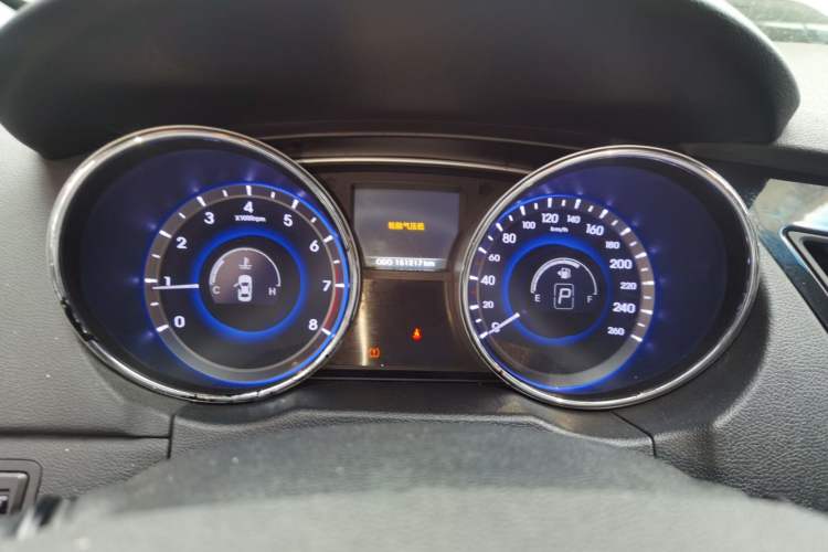 Used Hyundai Sonata 2013 2.4L Automatic Leading Edition China IV Standard Instrument Cluster