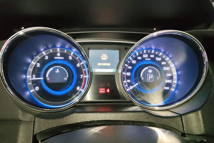 Used Hyundai Sonata 2013 2.4L Automatic Leading Edition China IV Standard Instrument Cluster
