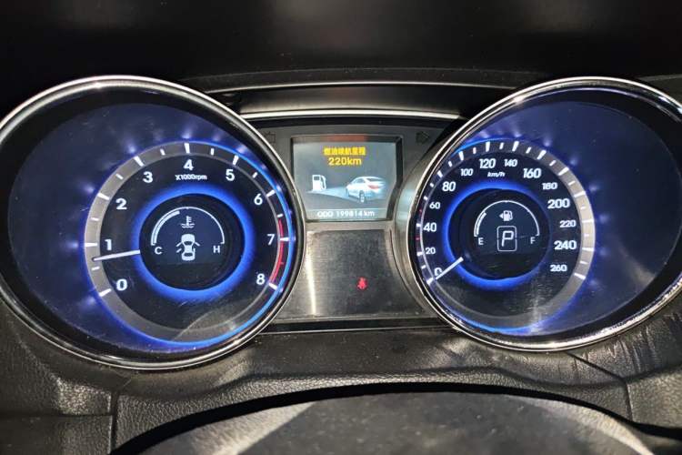 Used Hyundai Sonata 2013 2.0L Automatic Luxury Edition Instrument Cluster