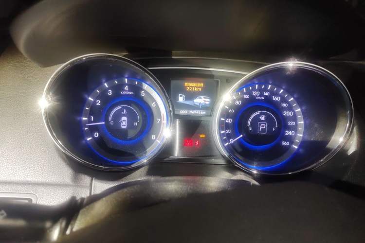 Used Hyundai Sonata 2013 2.0L Automatic Luxury Edition Instrument Cluster