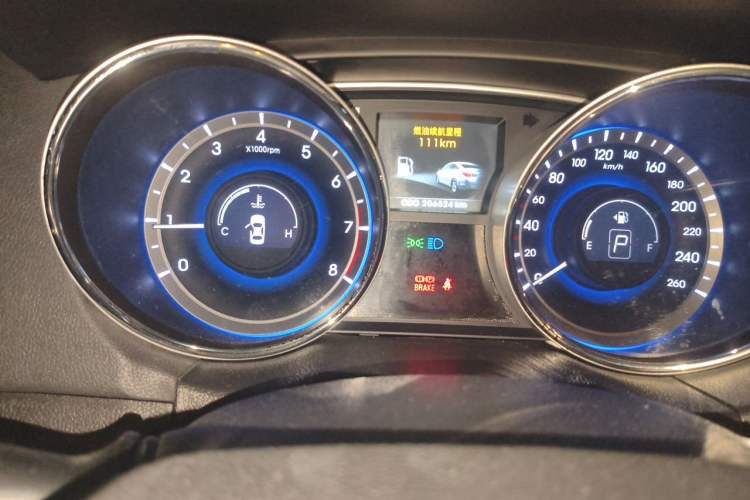 Used Hyundai Sonata 2013 2.4L Automatic Luxury Version China IV Standard Instrument Cluster