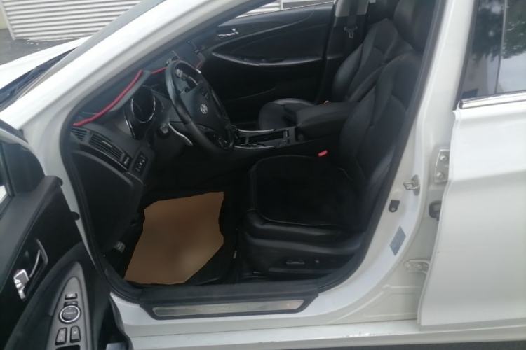 Used Hyundai Sonata 2013 2.0L Automatic Luxury Edition Left Front Seat