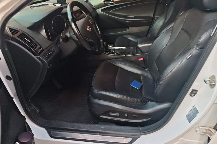 Used Hyundai Sonata 2013 2.0L Automatic Luxury Edition Left Front Seat