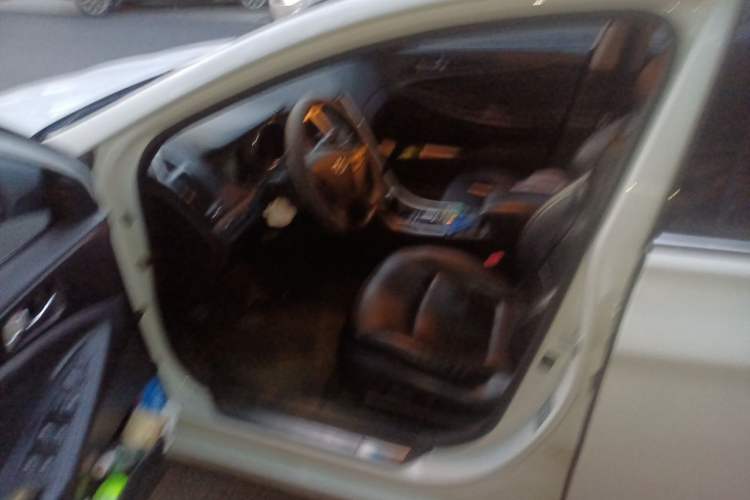 Used Hyundai Sonata 2013 2.4L Automatic Luxury Version China IV Standard Left Front Seat