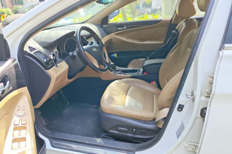 Used Hyundai Sonata 2013 2.0L Automatic Luxury Edition Left Front Seat