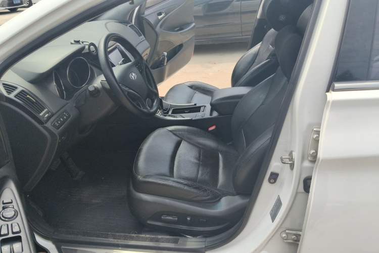 Used Hyundai Sonata 2013 2.0L Automatic Luxury Edition Left Front Seat