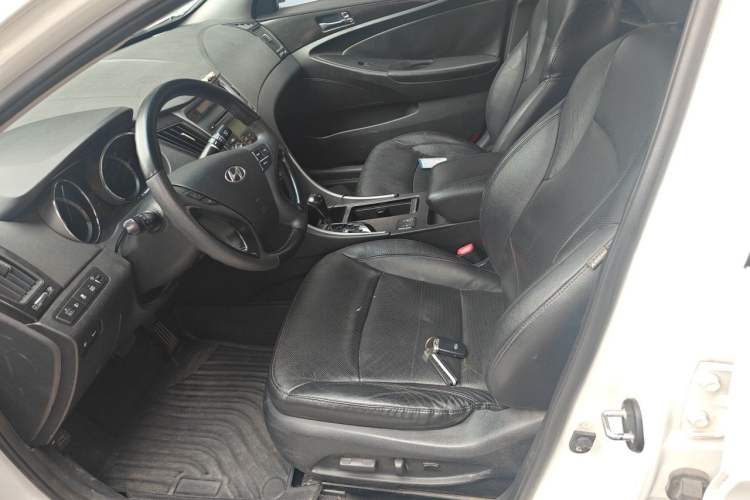 Used Hyundai Sonata 2013 2.0L Automatic Luxury Edition Left Front Seat