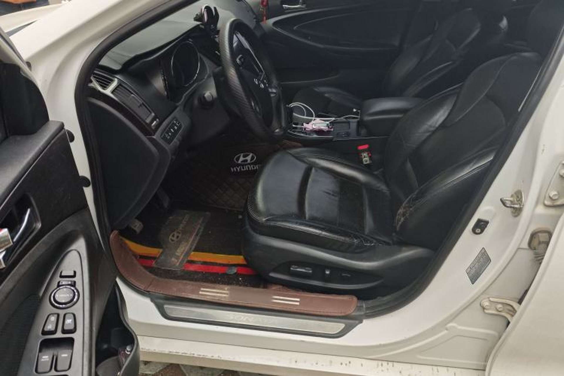 Used Hyundai Sonata 2013 2.0L Automatic Luxury Edition Left Front Seat