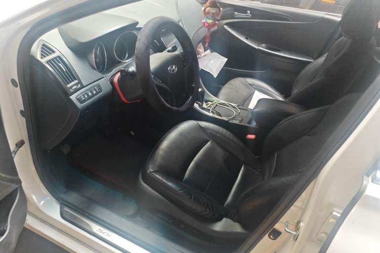 Used Hyundai Sonata 2013 2.4L Automatic Leading Edition China IV Standard Left Front Seat