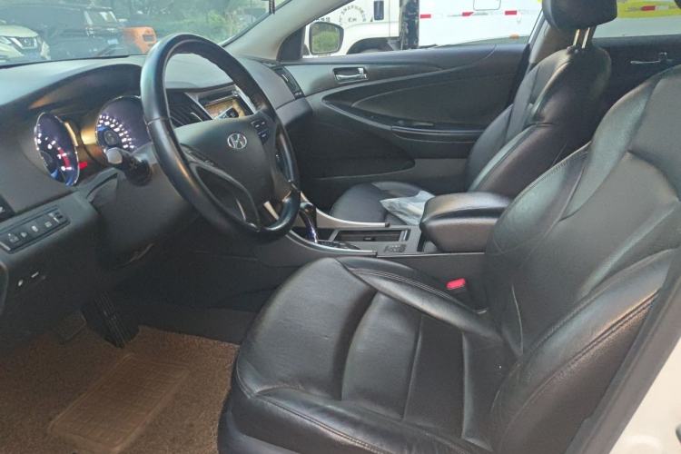 Used Hyundai Sonata 2013 2.0L Automatic Luxury Edition Left Front Seat
