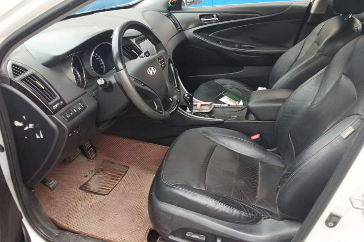 Used Hyundai Sonata 2013 2.0L Automatic Luxury Edition Left Front Seat