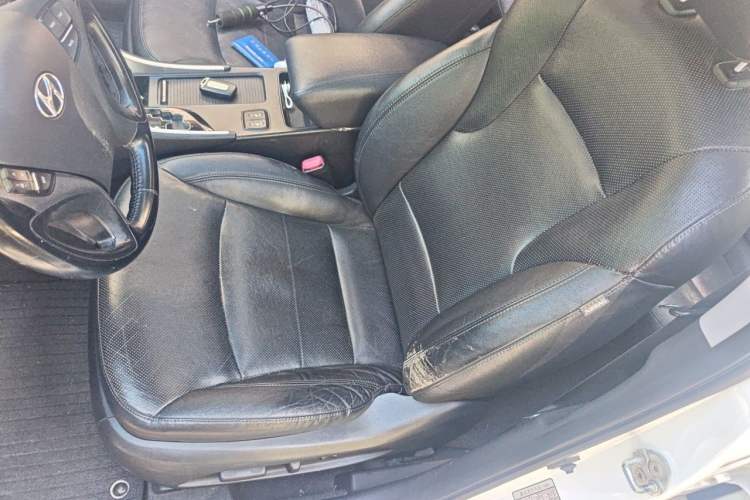 Used Hyundai Sonata 2013 2.0L Automatic Luxury Edition Left Front Seat