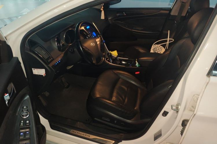 Used Hyundai Sonata 2013 2.0L Automatic Luxury Edition Left Front Seat