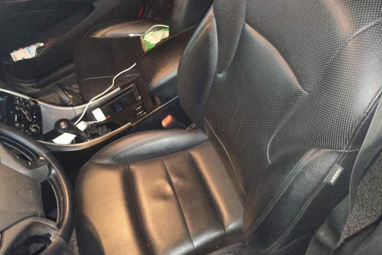 Used Hyundai Sonata 2013 2.4L Automatic Luxury Version China IV Standard Left Front Seat