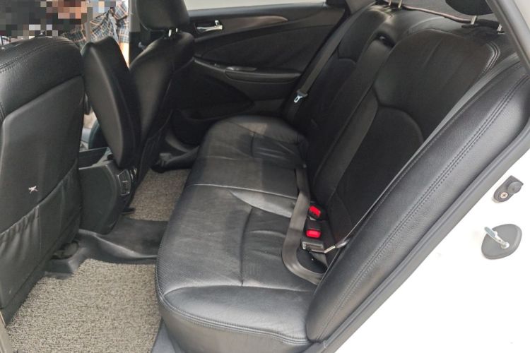 Used Hyundai Sonata 2013 2.4L Automatic Prestige Version China IV Standard Left Rear Seat