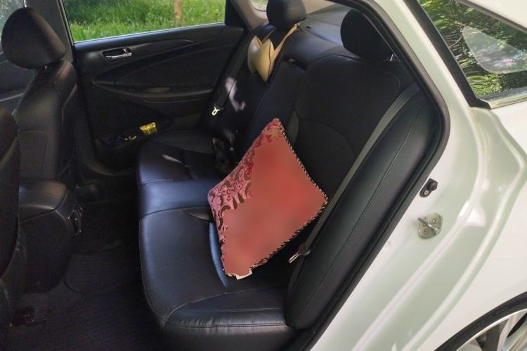 Used Hyundai Sonata 2013 2.4L Automatic Luxury Version China IV Standard Left Rear Seat