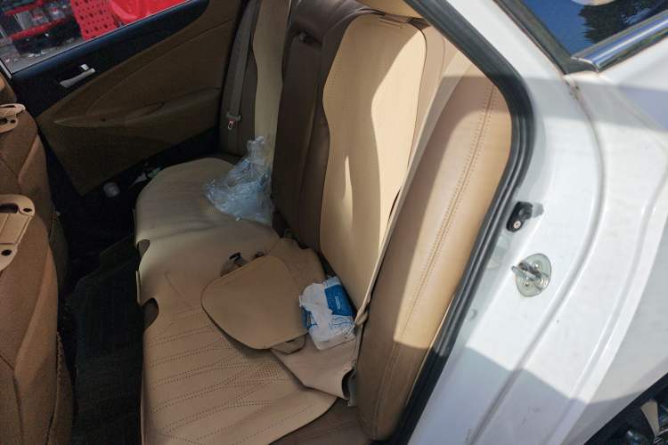 Used Hyundai Sonata 2013 2.0L Automatic Fashion Edition Left Rear Seat