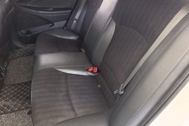 Used Hyundai Sonata 2013 2.0L Automatic Leading Edition Left Rear Seat