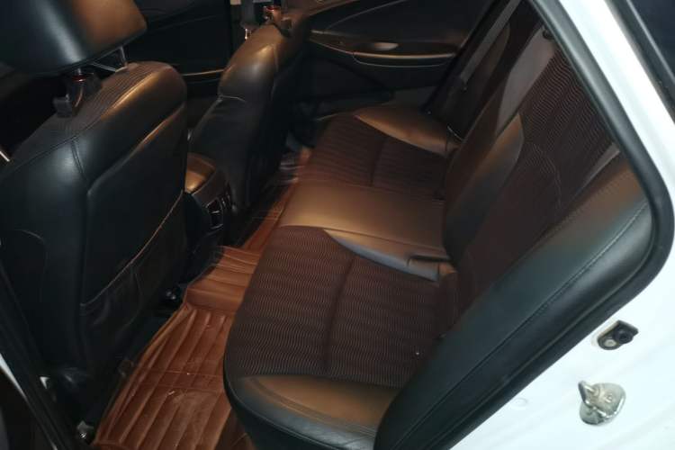 Used Hyundai Sonata 2013 2.0L Automatic Fashion Edition Left Rear Seat