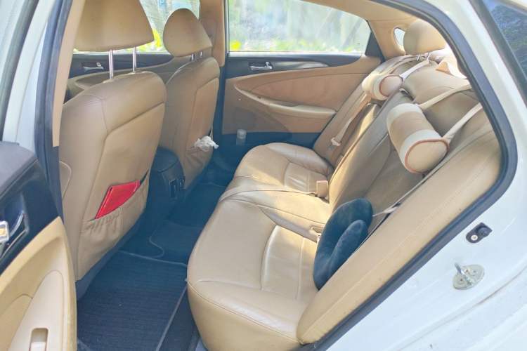 Used Hyundai Sonata 2013 2.0L Automatic Luxury Edition Left Rear Seat