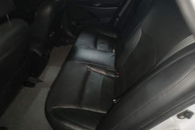 Used Hyundai Sonata 2013 2.4L Automatic Luxury Version China IV Standard Left Rear Seat