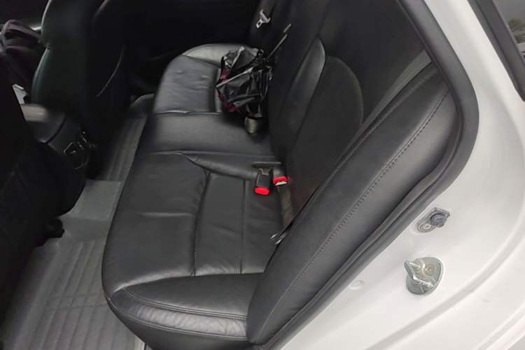 Used Hyundai Sonata 2013 2.4L Automatic Luxury Version China V Standard Left Rear Seat