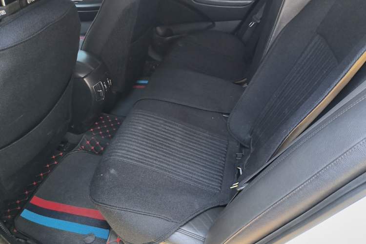 Used Hyundai Sonata 2013 2.0L Automatic Fashion Edition Left Rear Seat