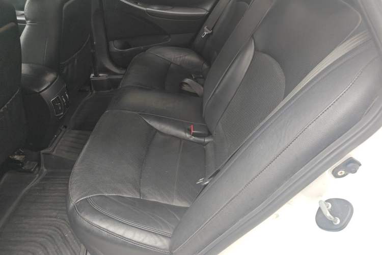 Used Hyundai Sonata 2013 2.0L Automatic Luxury Edition Left Rear Seat