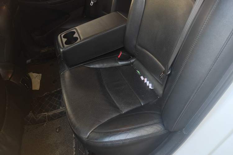Used Hyundai Sonata 2013 2.0L Automatic Luxury Edition Left Rear Seat