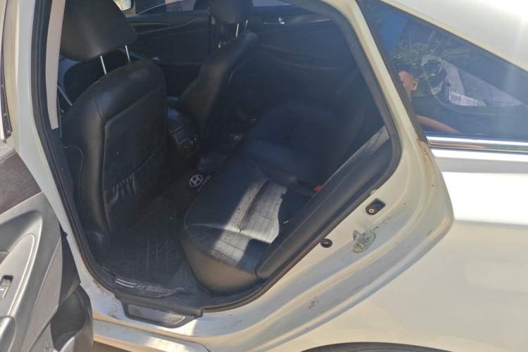 Used Hyundai Sonata 2013 2.0L Automatic Luxury Edition Left Rear Seat