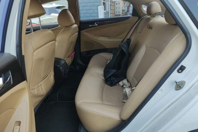 Used Hyundai Sonata 2013 2.0L Automatic Luxury Edition Left Rear Seat