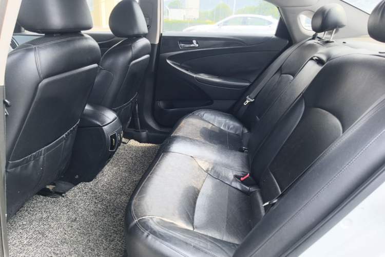 Used Hyundai Sonata 2013 2.0L Automatic Luxury Edition Left Rear Seat