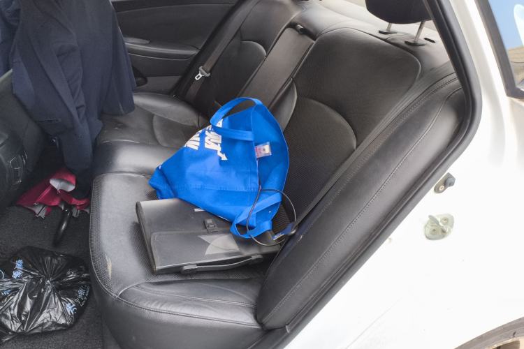 Used Hyundai Sonata 2013 2.4L Automatic Luxury Version China IV Standard Left Rear Seat