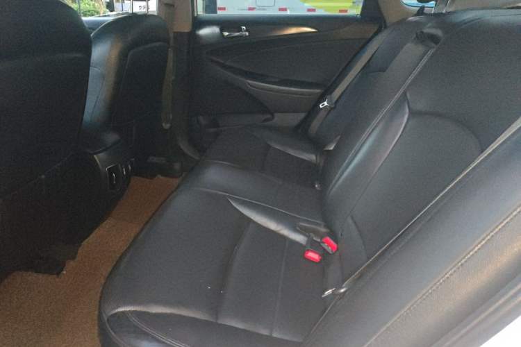 Used Hyundai Sonata 2013 2.0L Automatic Luxury Edition Left Rear Seat