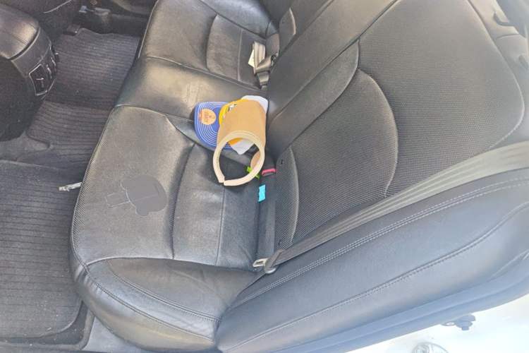 Used Hyundai Sonata 2013 2.0L Automatic Luxury Edition Left Rear Seat