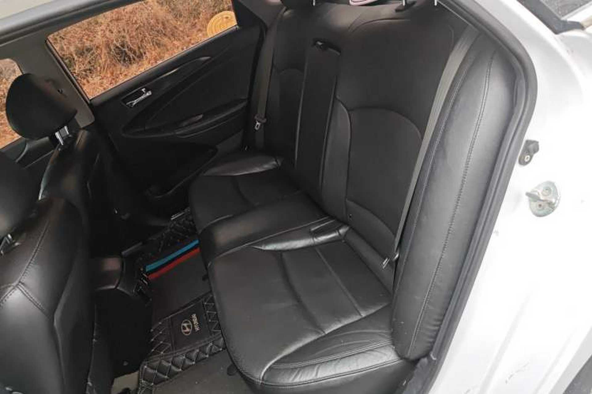 Used Hyundai Sonata 2013 2.4L Automatic Leading Edition China IV Standard Left Rear Seat