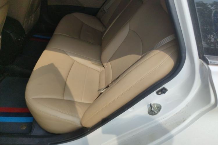 Used Hyundai Sonata 2013 2.4L Automatic Leading Edition China IV Standard Left Rear Seat