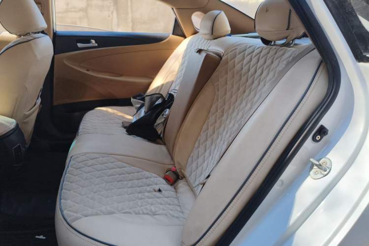 Used Hyundai Sonata 2013 2.0L Automatic Fashion Edition Left Rear Seat