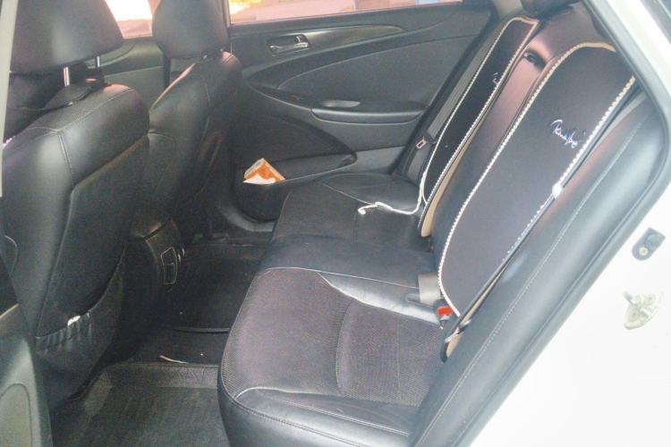 Used Hyundai Sonata 2013 2.4L Automatic Leading Edition China IV Standard Left Rear Seat